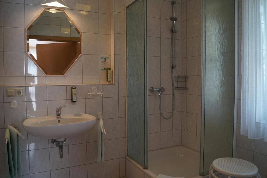 Landhotel Schellenberg Uberlingen Zimmer foto